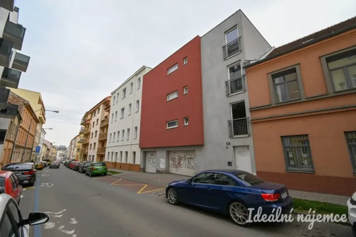 Pronájem bytu 1+kk, Brno, Francouzská, 30 m2