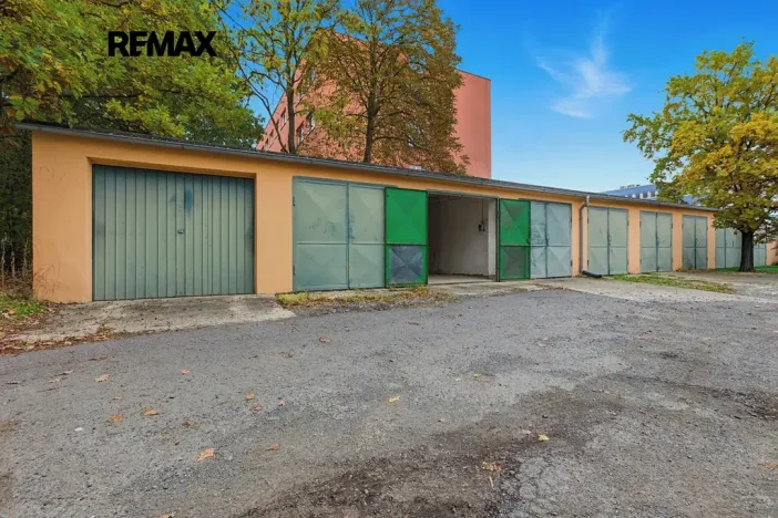 Prodej garáže, Praha - Braník, 14 m2