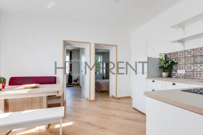 Pronájem bytu 2+1, Praha - Malešice, Bakalářská, 40 m2