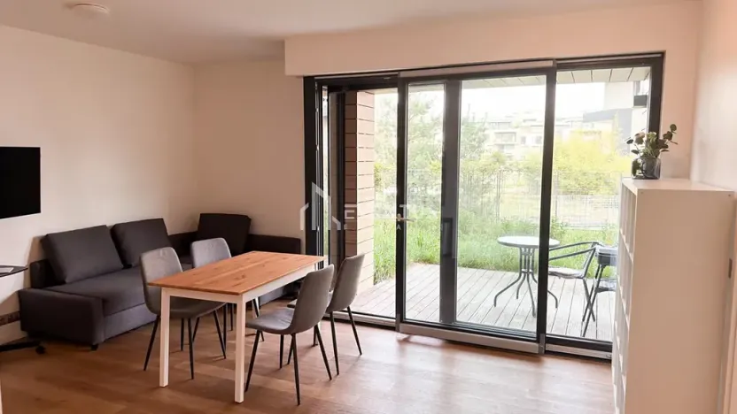 Pronájem bytu 2+kk, Praha - Libeň, Menclova, 58 m2