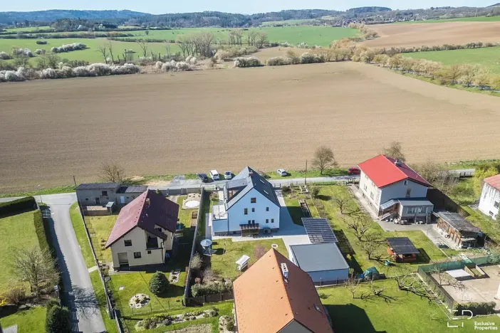 Prodej rodinného domu, Slapy, 309 m2