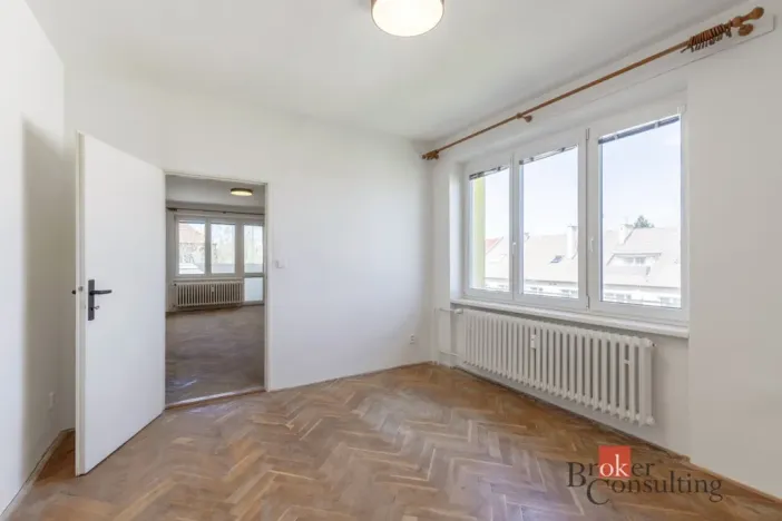 Prodej bytu 3+1, Břeclav - Poštorná, Hájová, 74 m2