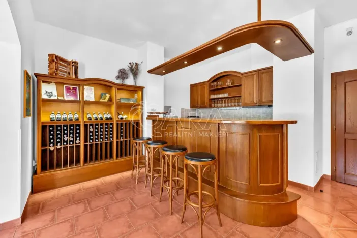 Prodej ubytování, Mikulov, Gagarinova, 712 m2