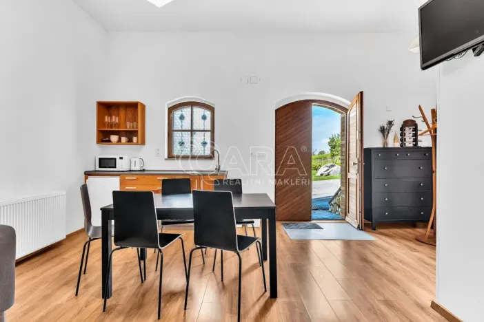 Prodej ubytování, Mikulov, Gagarinova, 712 m2