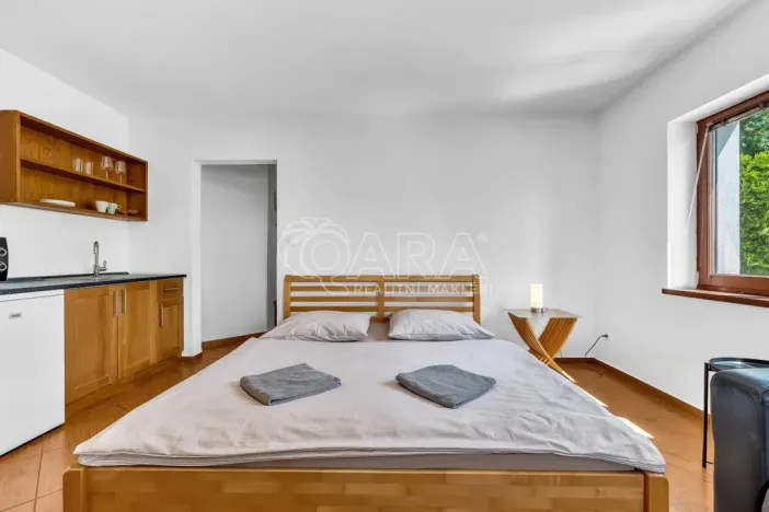 Prodej ubytování, Mikulov, Gagarinova, 712 m2