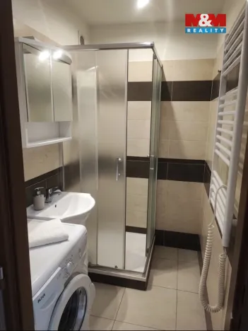 Pronájem bytu 1+1, Praha - Černý Most, Trytova, 34 m2