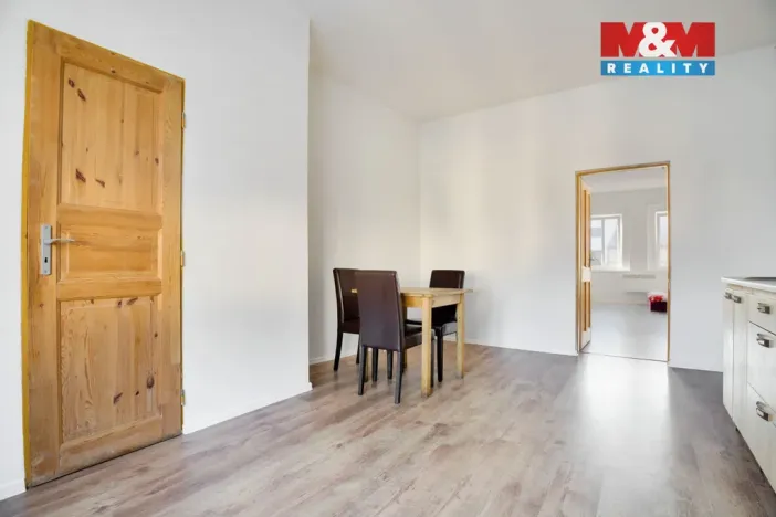 Prodej bytu 1+1, Chabařovice, Husovo náměstí, 59 m2