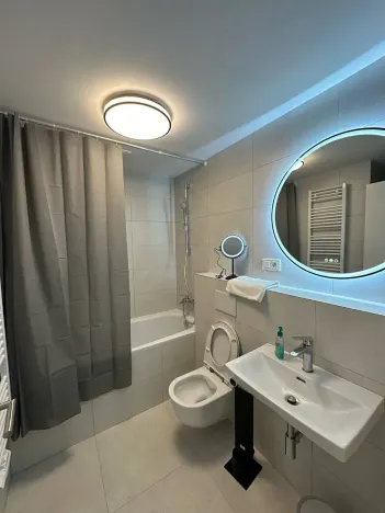 Pronájem bytu 2+kk, Praha - Karlín, Sokolova, 67 m2