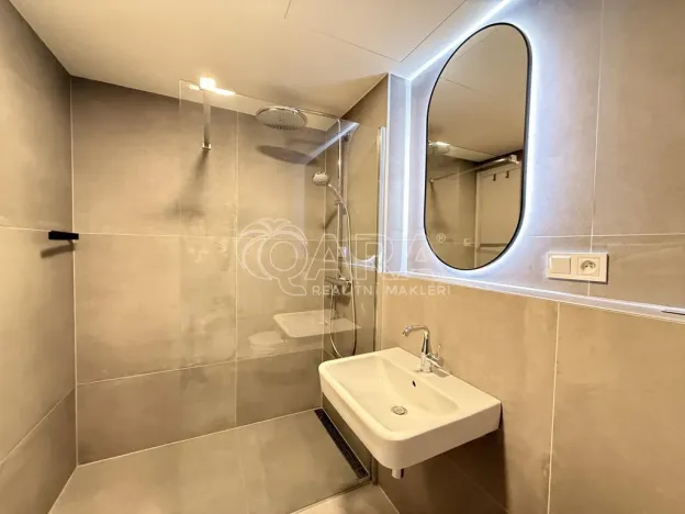 Pronájem bytu 1+kk, Praha - Karlín, Křižíkova, 32 m2