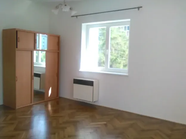 Pronájem bytu 1+1, Praha - Břevnov, Nad Kajetánkou, 40 m2