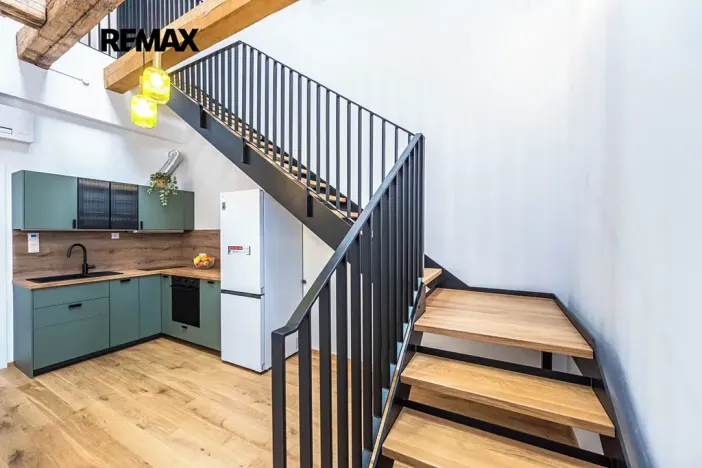 Pronájem bytu 2+kk, Praha - Nusle, Vrtbova, 42 m2