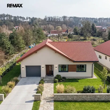 Prodej rodinného domu, Bechlín, 130 m2