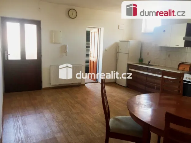 Pronájem bytu 3+kk, Praha - Kobylisy, Zenklova, 55 m2