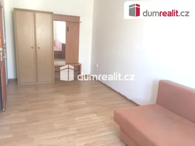 Pronájem bytu 3+kk, Praha - Kobylisy, Zenklova, 55 m2