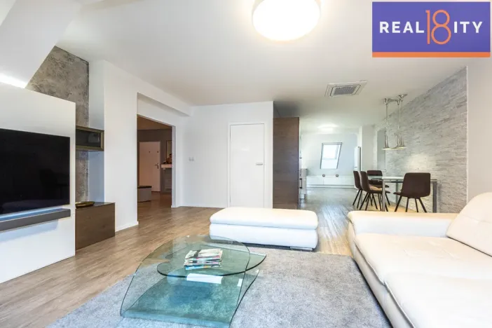 Prodej bytu 4+kk, Praha, Semilská, 139 m2