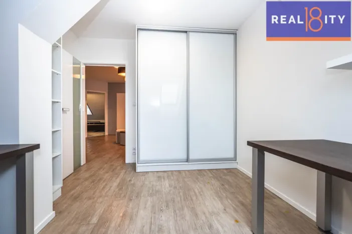 Prodej bytu 4+kk, Praha, Semilská, 139 m2