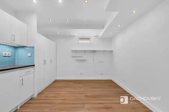 Prodej kanceláře, Pardubice, Josefa Ressla, 22 m2