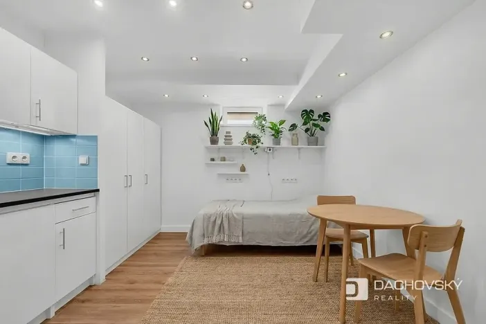 Prodej kanceláře, Pardubice, Josefa Ressla, 22 m2