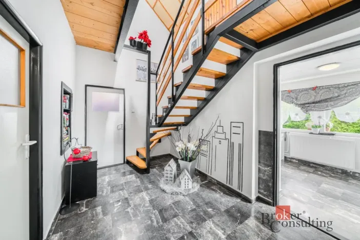 Prodej rodinného domu, Dolany, 198 m2