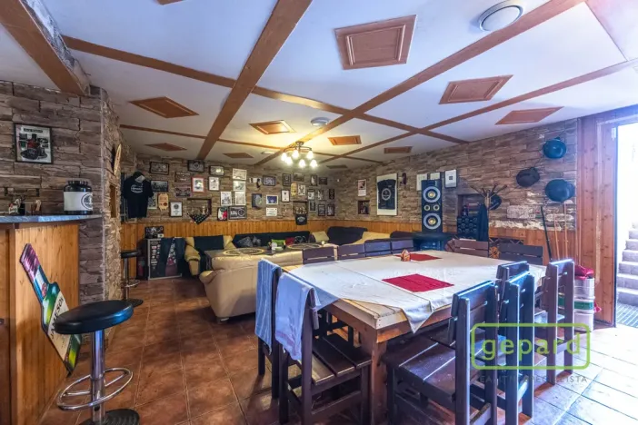 Prodej restaurace, Středokluky, Školská, 568 m2