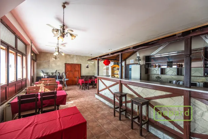 Prodej restaurace, Středokluky, Školská, 568 m2