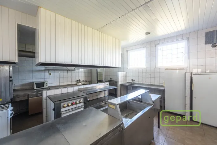 Prodej restaurace, Středokluky, Školská, 568 m2