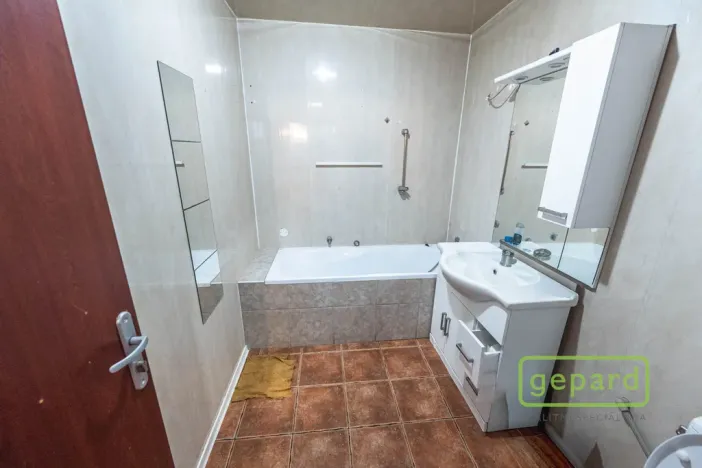 Prodej restaurace, Středokluky, Školská, 568 m2