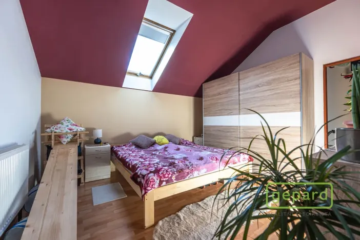 Prodej restaurace, Středokluky, Školská, 568 m2