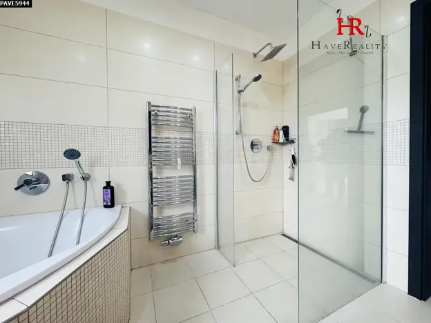 Pronájem rodinného domu, Bystřice, 200 m2