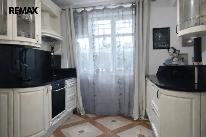 Prodej bytu 3+kk, Karlovy Vary, Křižíkova, 86 m2