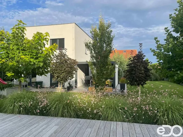 Pronájem rodinného domu, Strašnov, 127 m2