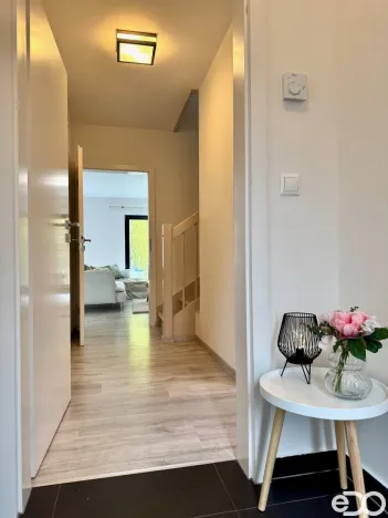 Pronájem rodinného domu, Strašnov, 127 m2