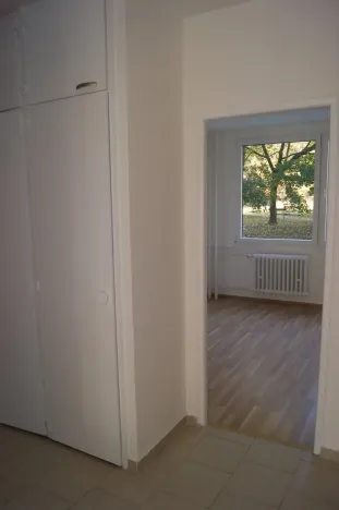 Pronájem bytu 3+1, Praha - Kobylisy, Třeboradická, 67 m2