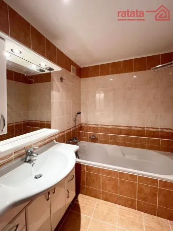 Pronájem bytu 2+1, Chomutov, Kamenný vrch, 58 m2