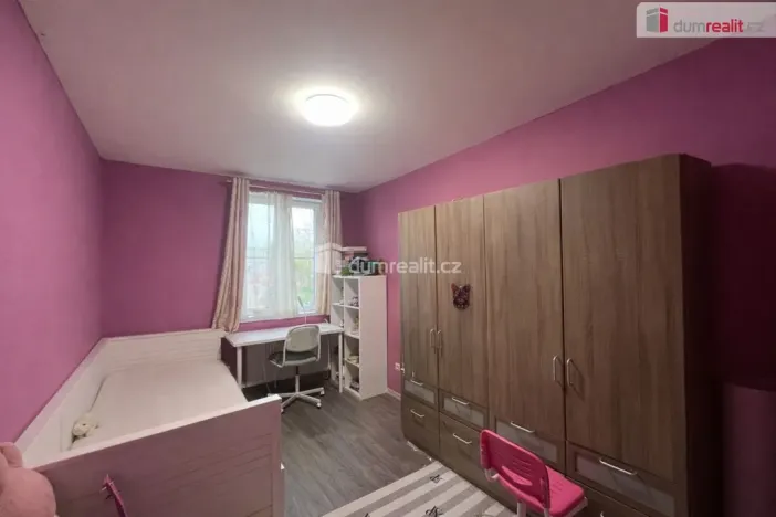 Pronájem bytu 3+kk, Praha - Kobylisy, Zenklova, 70 m2