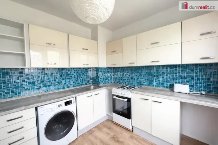 Pronájem bytu 2+1, Ústí nad Labem - Severní Terasa, Oblá, 60 m2