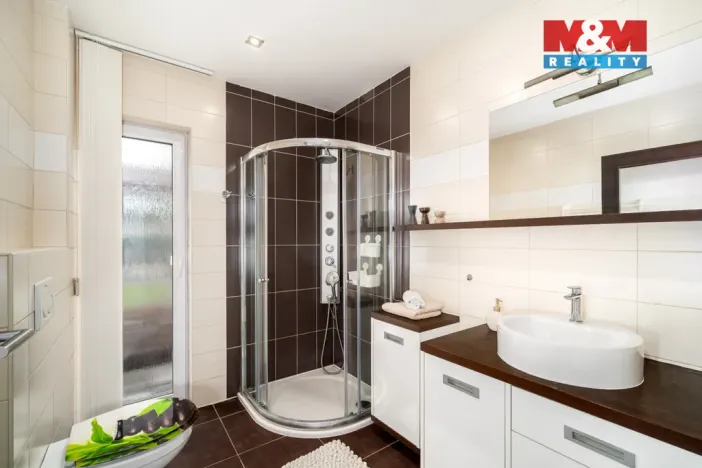 Prodej rodinného domu, Řečany nad Labem, K Tišině, 266 m2