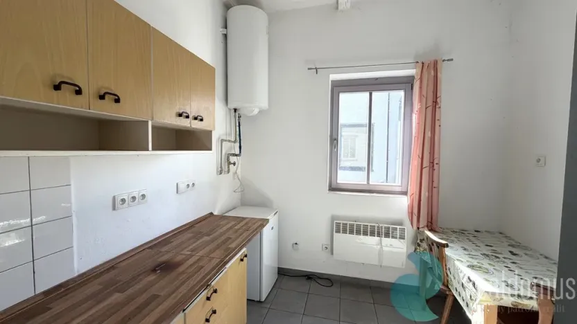 Pronájem komerční nemovitosti, Kamenný Újezd, 100 m2