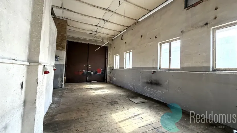 Pronájem komerční nemovitosti, Kamenný Újezd, 100 m2