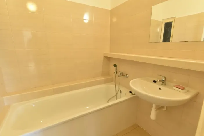 Pronájem bytu 2+1, Praha - Libeň, Krejčího, 82 m2