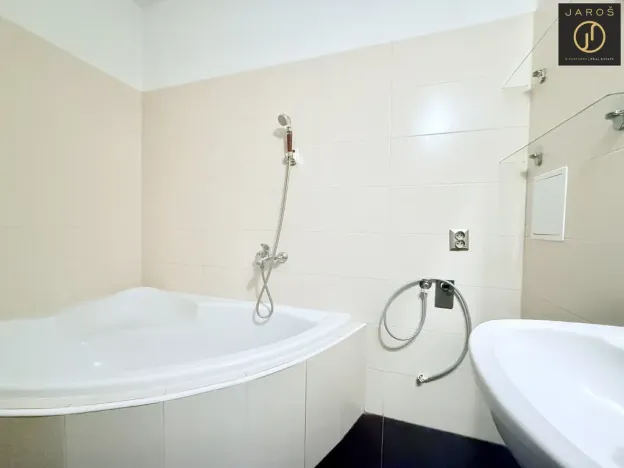 Pronájem bytu 2+kk, Kladno, Dánská, 52 m2