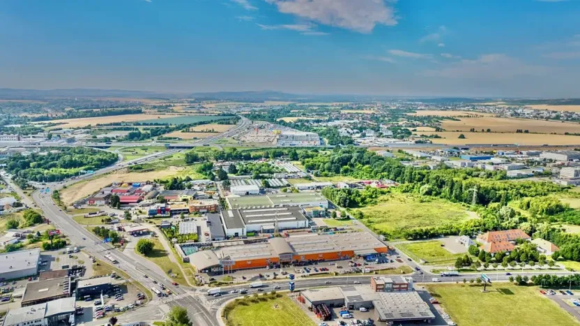 Prodej výrobních prostor, Brno, 1000 m2