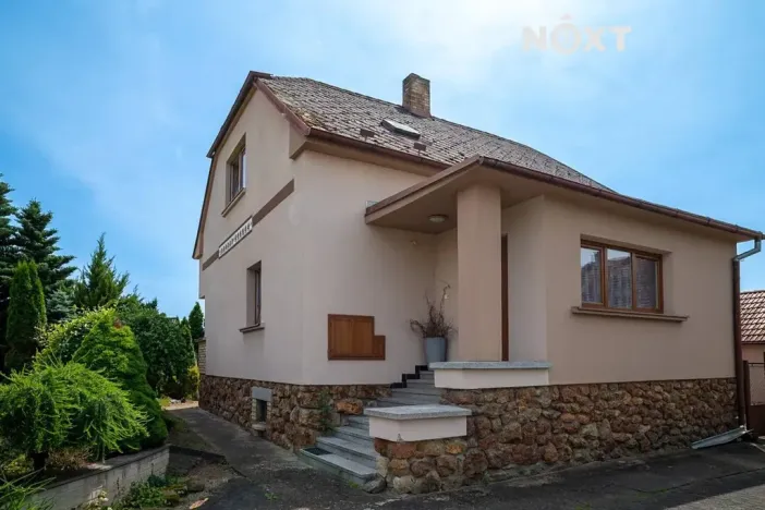 Prodej bytu 4+1, Zahájí, 84 m2