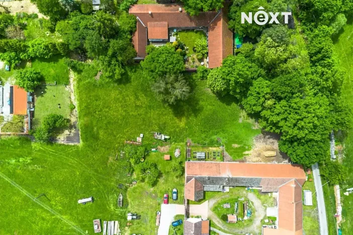 Prodej pozemku pro bydlení, Hrachoviště, 2949 m2