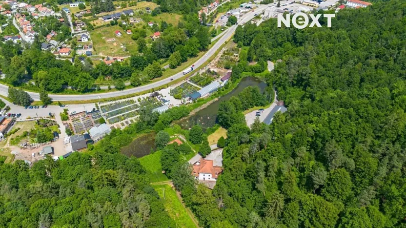 Prodej obchodního prostoru, Český Krumlov, Chvalšinská, 522 m2