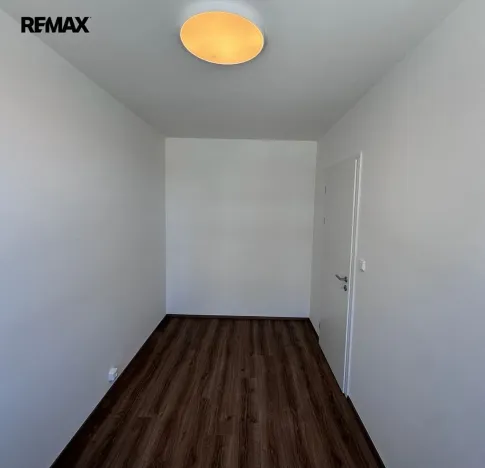 Pronájem bytu 1+kk, Praha - Dolní Měcholupy, Honzíkova, 41 m2