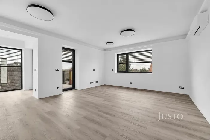 Pronájem bytu 4+kk, Praha - Šeberov, Na proutcích, 132 m2