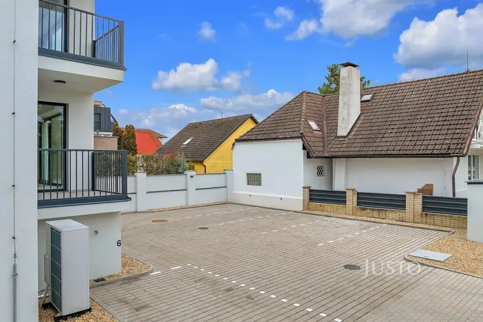 Pronájem bytu 2+kk, Praha - Šeberov, Na proutcích, 45 m2