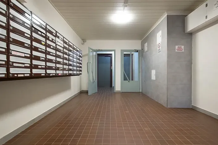 Prodej bytu 2+kk, Tábor, nám. Přátelství, 40 m2
