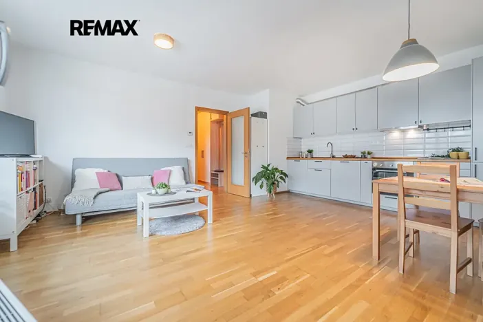 Pronájem bytu 2+kk, Praha - Libeň, Davídkova, 51 m2